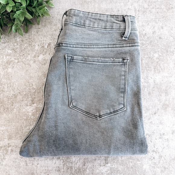 Vervet Grey Straight Leg Crop Jeans Size 30 - Picture 1 of 8